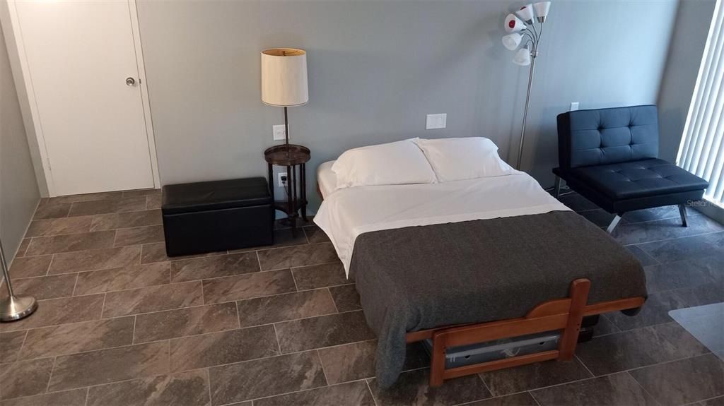 For Sale: $208,000 (2 beds, 1 baths, 1283 Square Feet)