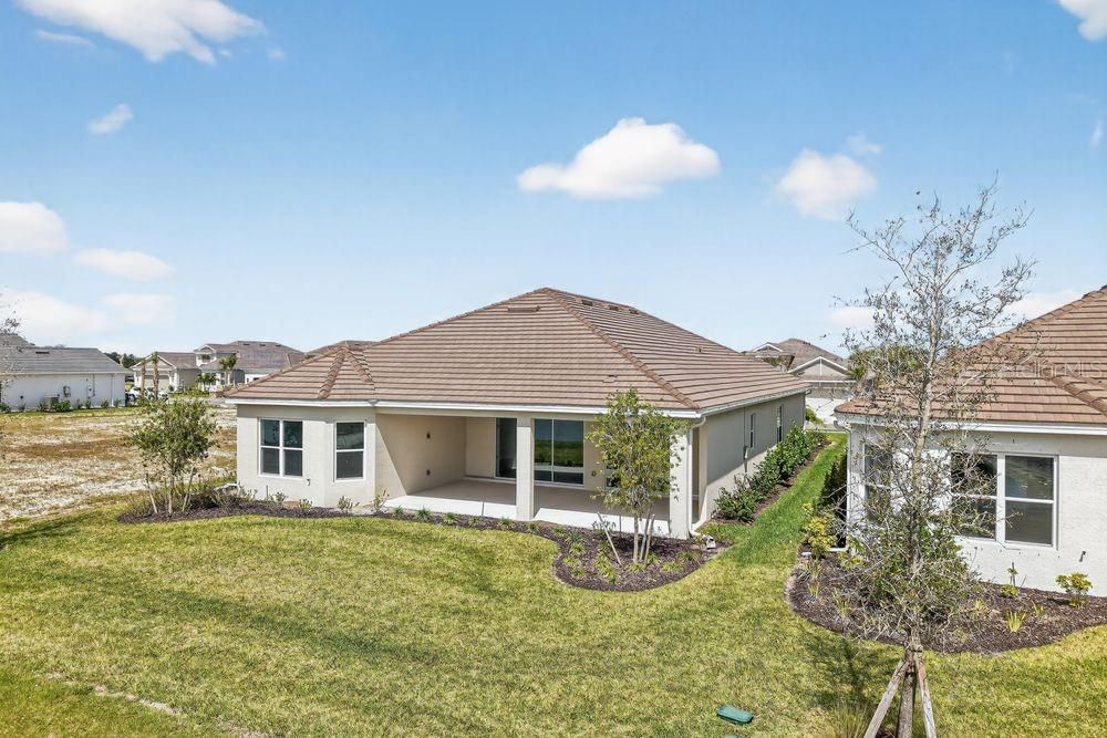 Activo con contrato: $664,990 (3 camas, 3 baños, 3004 Pies cuadrados)