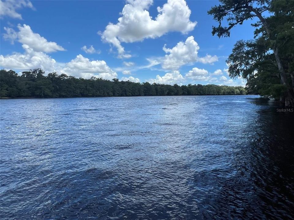 На продажу: $28,000 (0.96 acres)