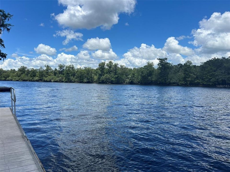 На продажу: $28,000 (0.96 acres)