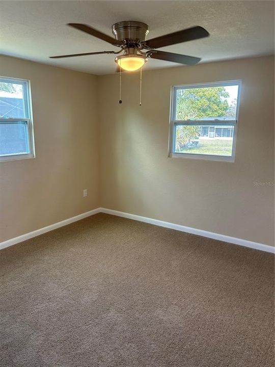 Под контрактом: $199,900 (2 спален, 1 ванн, 958 Квадратных фут)