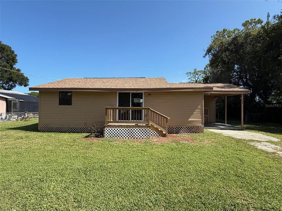 Под контрактом: $199,900 (2 спален, 1 ванн, 958 Квадратных фут)