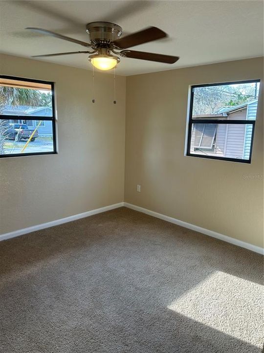 Под контрактом: $199,900 (2 спален, 1 ванн, 958 Квадратных фут)