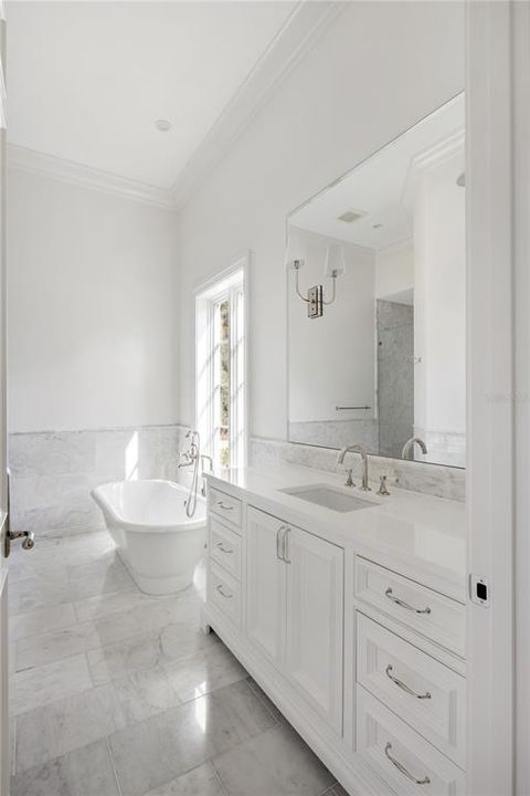 For Sale: $8,800,000 (4 beds, 6 baths, 7760 Square Feet)