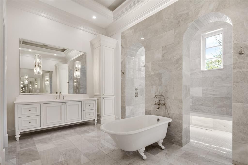 For Sale: $8,800,000 (4 beds, 6 baths, 7760 Square Feet)