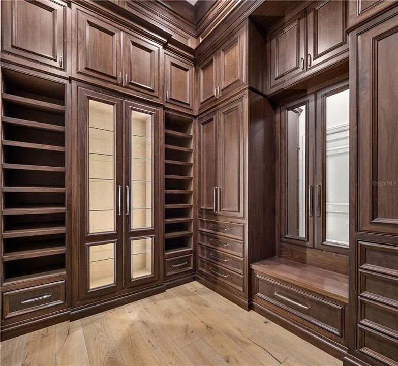 For Sale: $8,800,000 (4 beds, 6 baths, 7760 Square Feet)