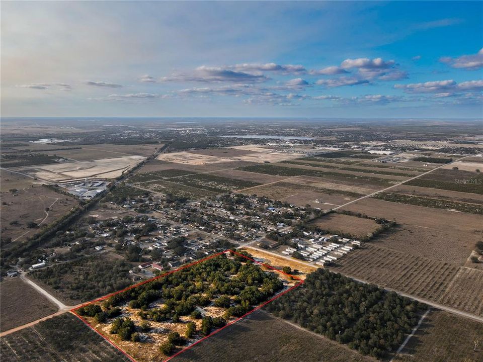 На продажу: $729,000 (16.00 acres)