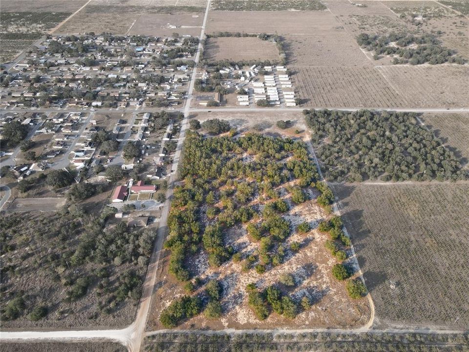 На продажу: $729,000 (16.00 acres)