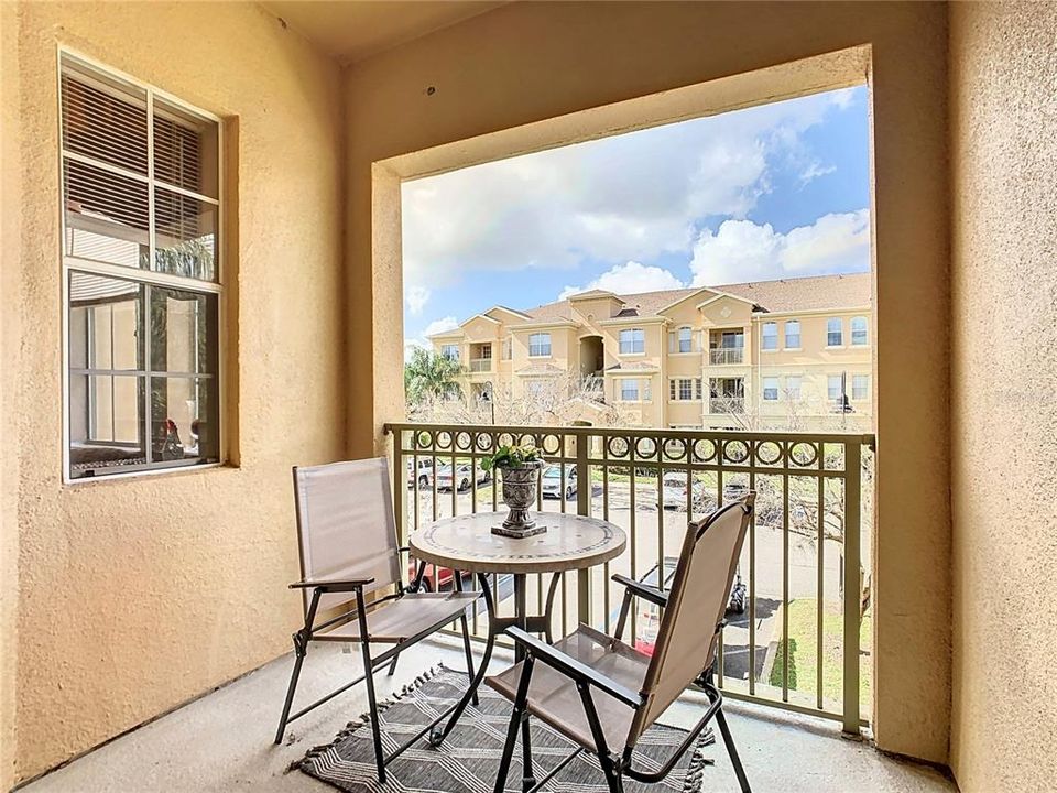 Active With Contract: $200,000 (4 beds, 2 baths, 1688 Square Feet)