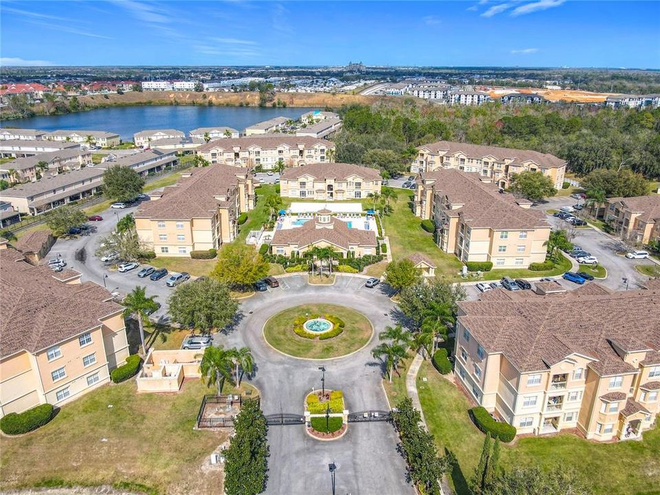 Active With Contract: $200,000 (4 beds, 2 baths, 1688 Square Feet)