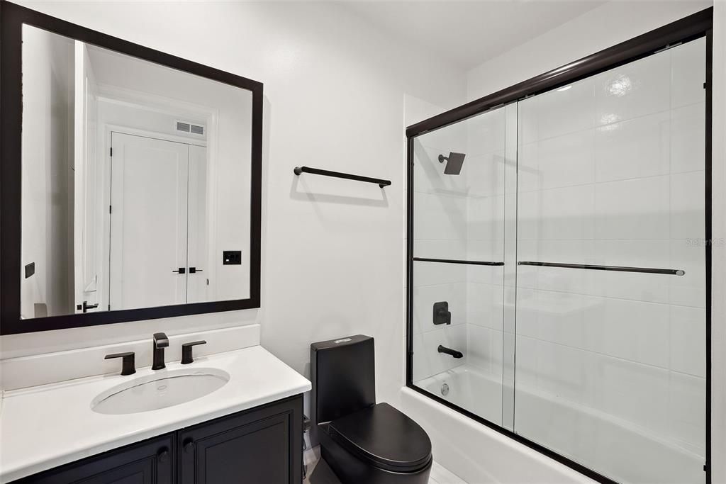 For Rent: $14,500 (3 beds, 3 baths, 2885 Square Feet)