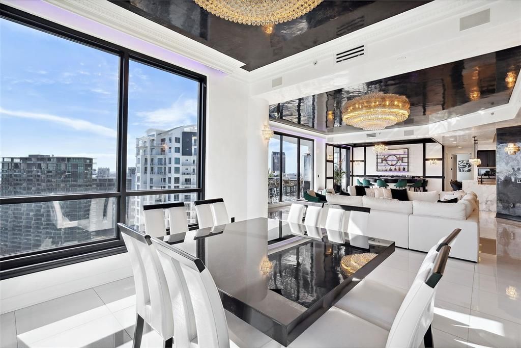 For Rent: $14,500 (3 beds, 3 baths, 2885 Square Feet)