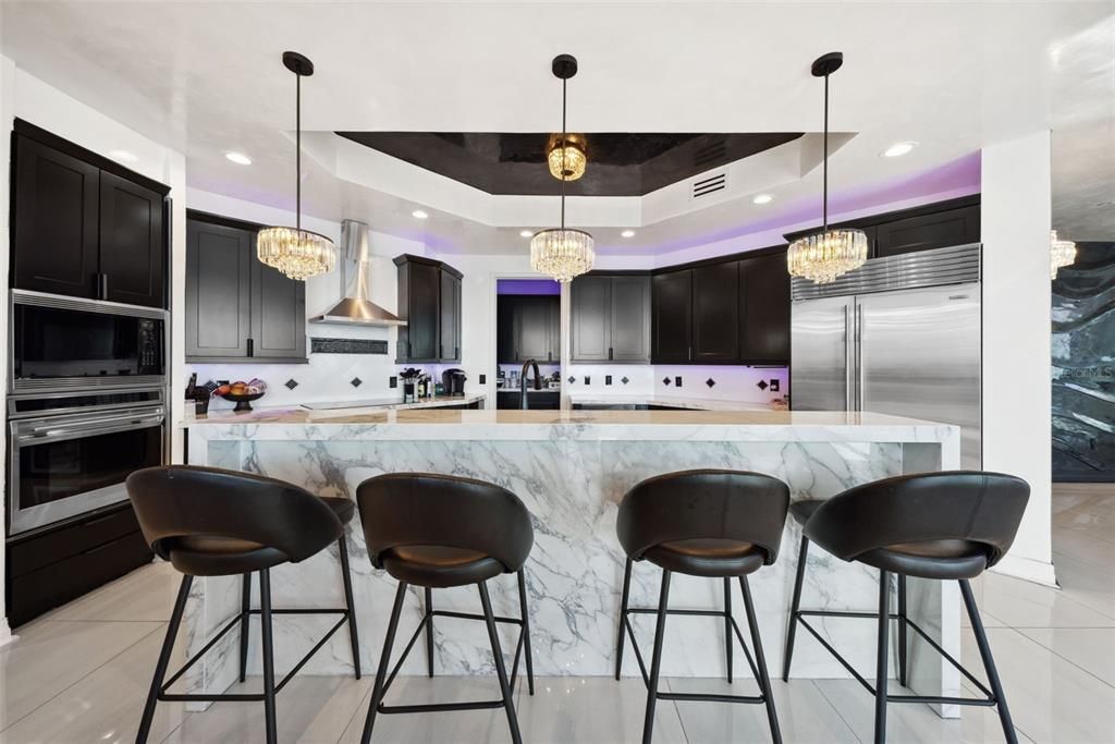 For Rent: $14,500 (3 beds, 3 baths, 2885 Square Feet)