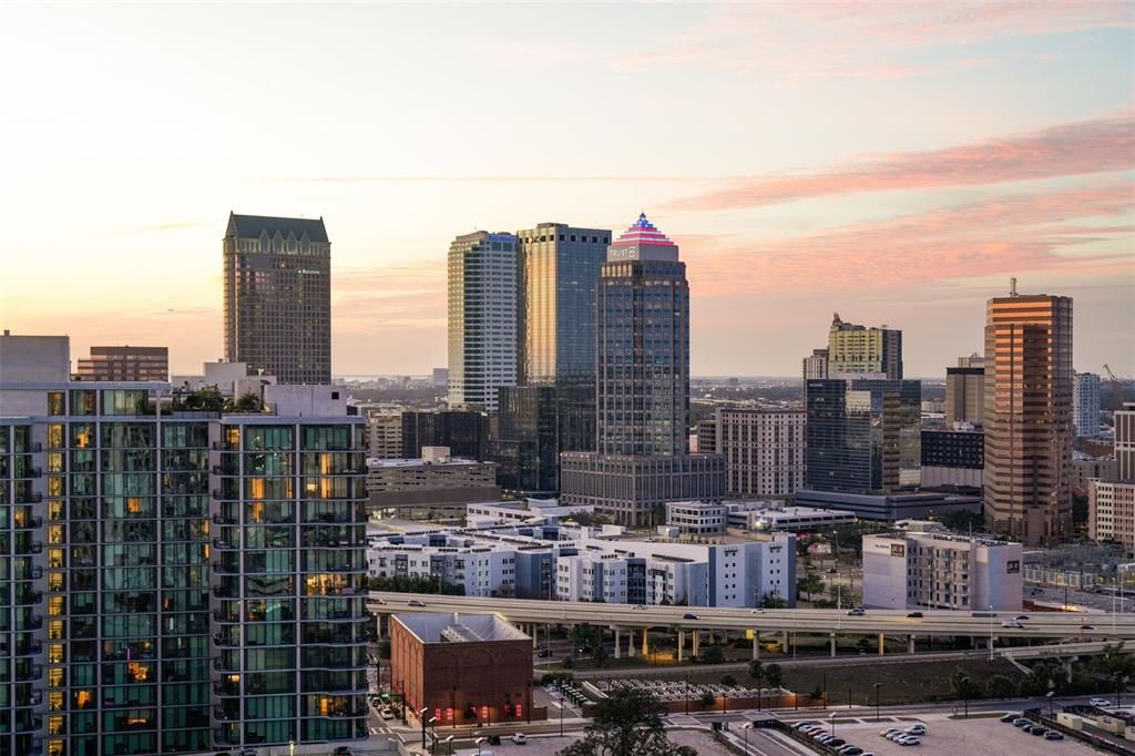 For Rent: $14,500 (3 beds, 3 baths, 2885 Square Feet)