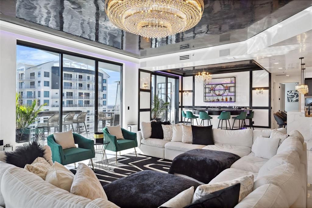 For Rent: $14,500 (3 beds, 3 baths, 2885 Square Feet)