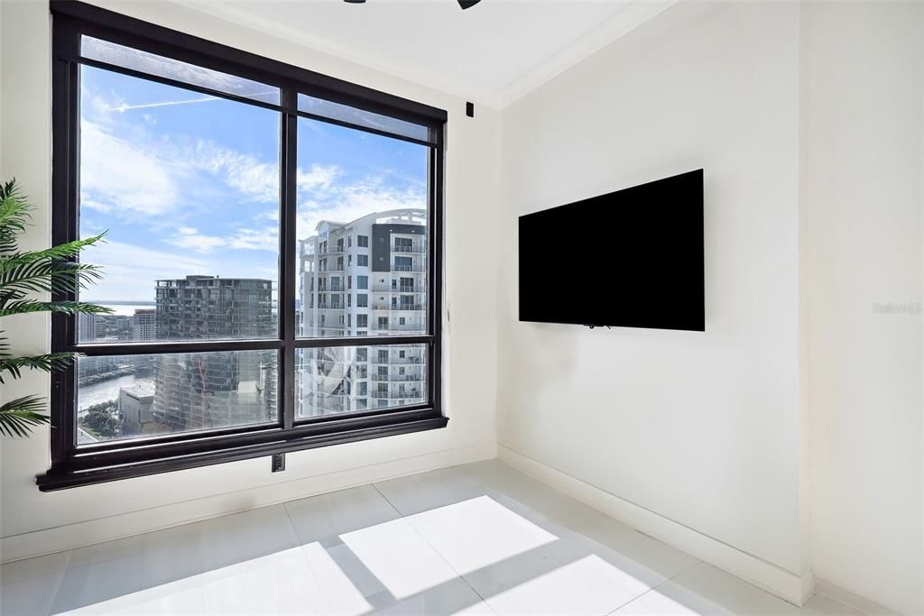 For Rent: $14,500 (3 beds, 3 baths, 2885 Square Feet)