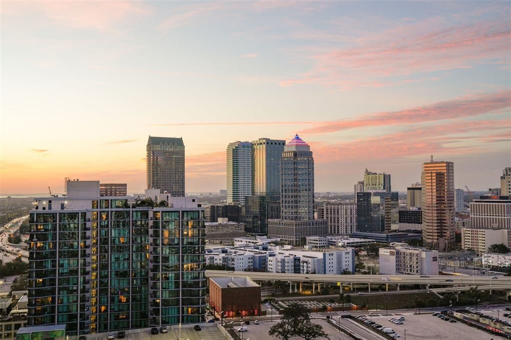 For Rent: $14,500 (3 beds, 3 baths, 2885 Square Feet)