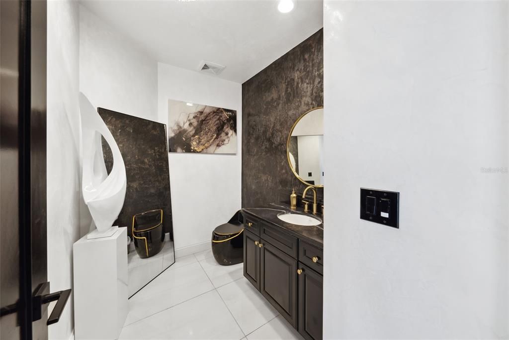 For Rent: $14,500 (3 beds, 3 baths, 2885 Square Feet)