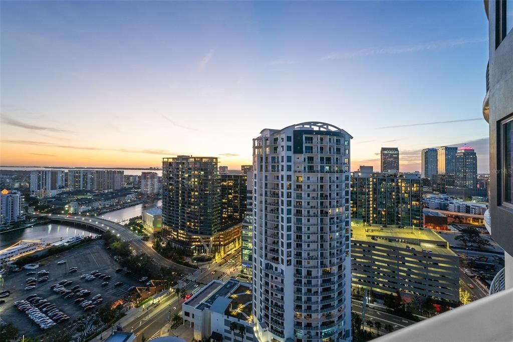 For Rent: $14,500 (3 beds, 3 baths, 2885 Square Feet)