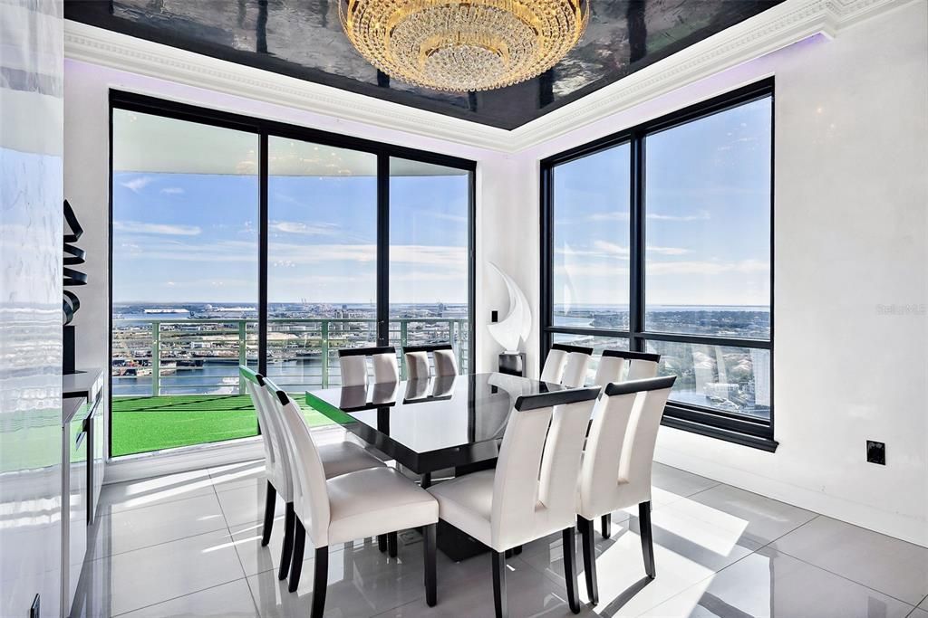 For Rent: $14,500 (3 beds, 3 baths, 2885 Square Feet)