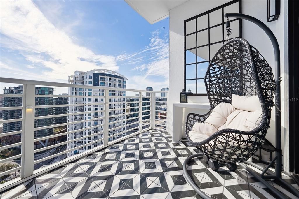 For Rent: $14,500 (3 beds, 3 baths, 2885 Square Feet)