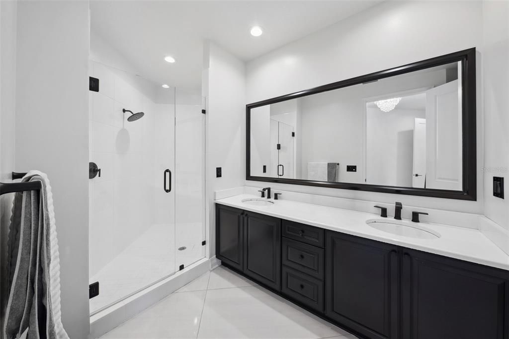 For Rent: $14,500 (3 beds, 3 baths, 2885 Square Feet)