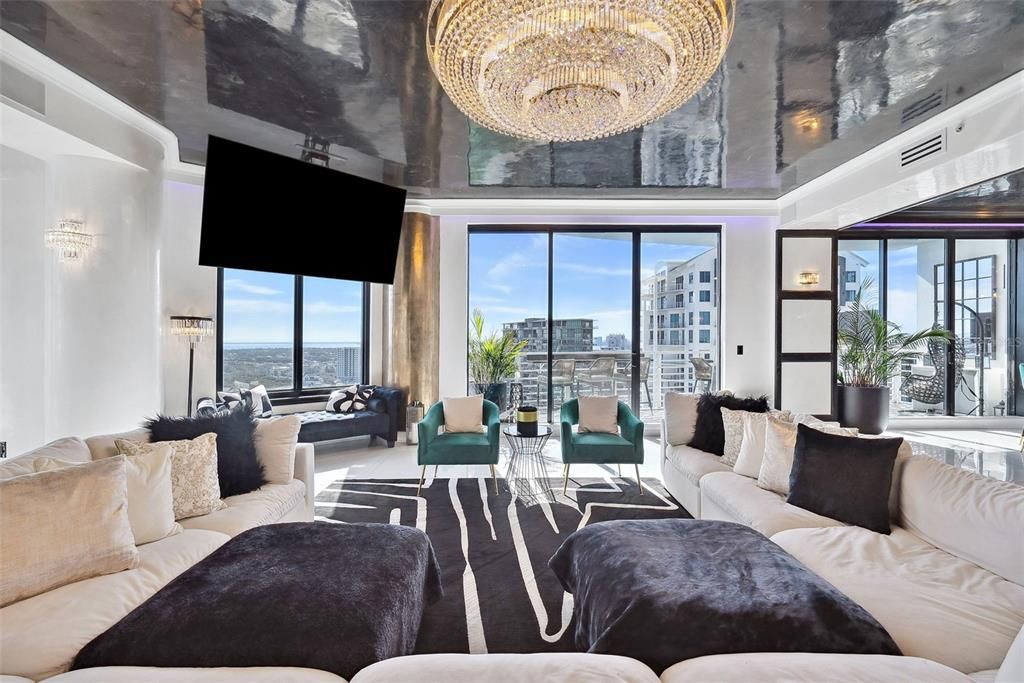 For Rent: $14,500 (3 beds, 3 baths, 2885 Square Feet)