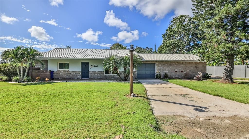 For Sale: $324,400 (3 beds, 2 baths, 2025 Square Feet)