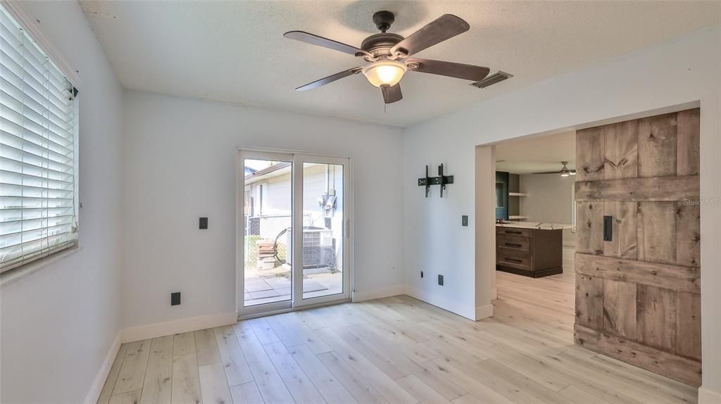 For Sale: $324,400 (3 beds, 2 baths, 2025 Square Feet)