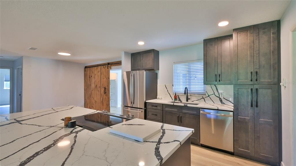 For Sale: $324,400 (3 beds, 2 baths, 2025 Square Feet)