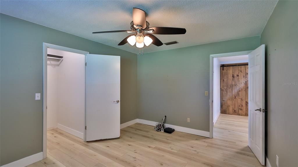 For Sale: $324,400 (3 beds, 2 baths, 2025 Square Feet)