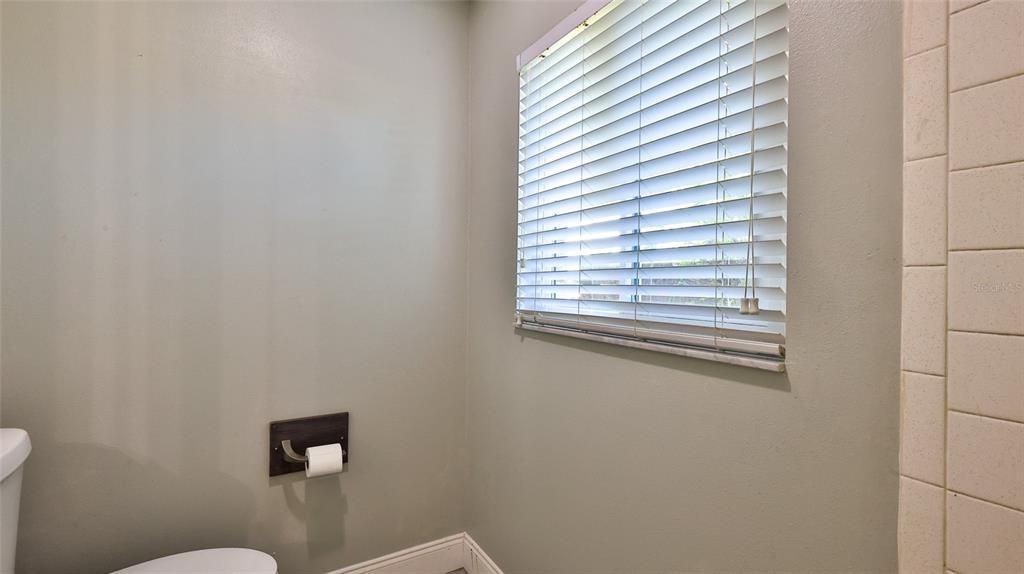 For Sale: $324,400 (3 beds, 2 baths, 2025 Square Feet)