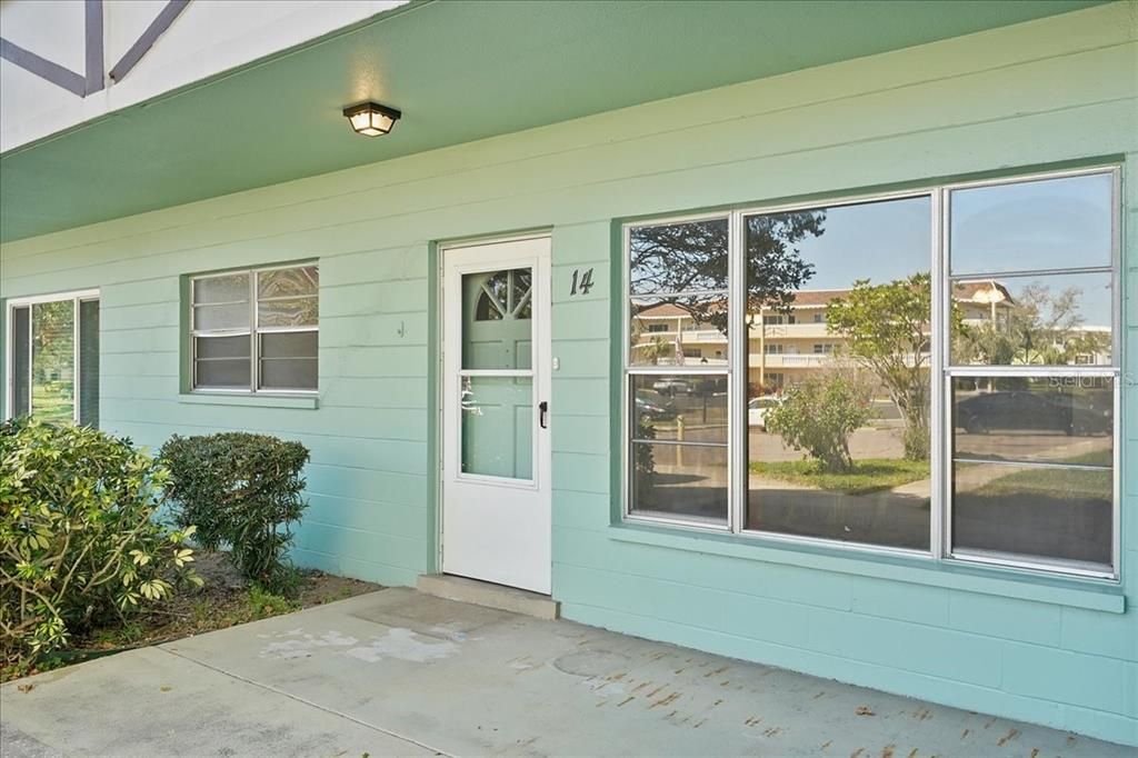 Recently Sold: $145,000 (2 beds, 2 baths, 1100 Square Feet)