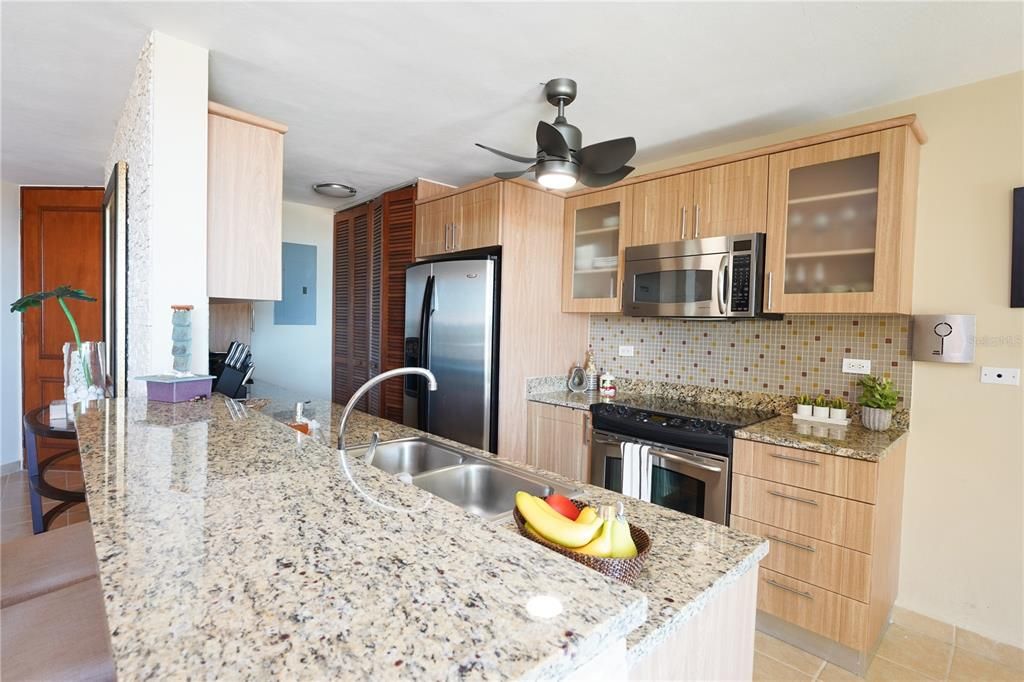 Recently Sold: $525,000 (4 beds, 3 baths, 2914 Square Feet)