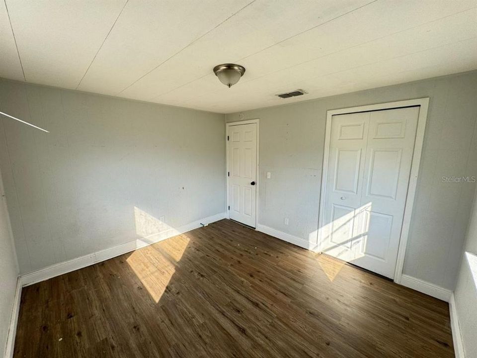 Activo con contrato: $129,997 (3 camas, 1 baños, 1104 Pies cuadrados)