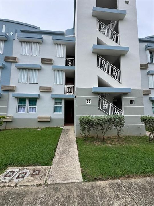 最近售出: $235,000 (3 贝兹, 2 浴室, 1200 平方英尺)