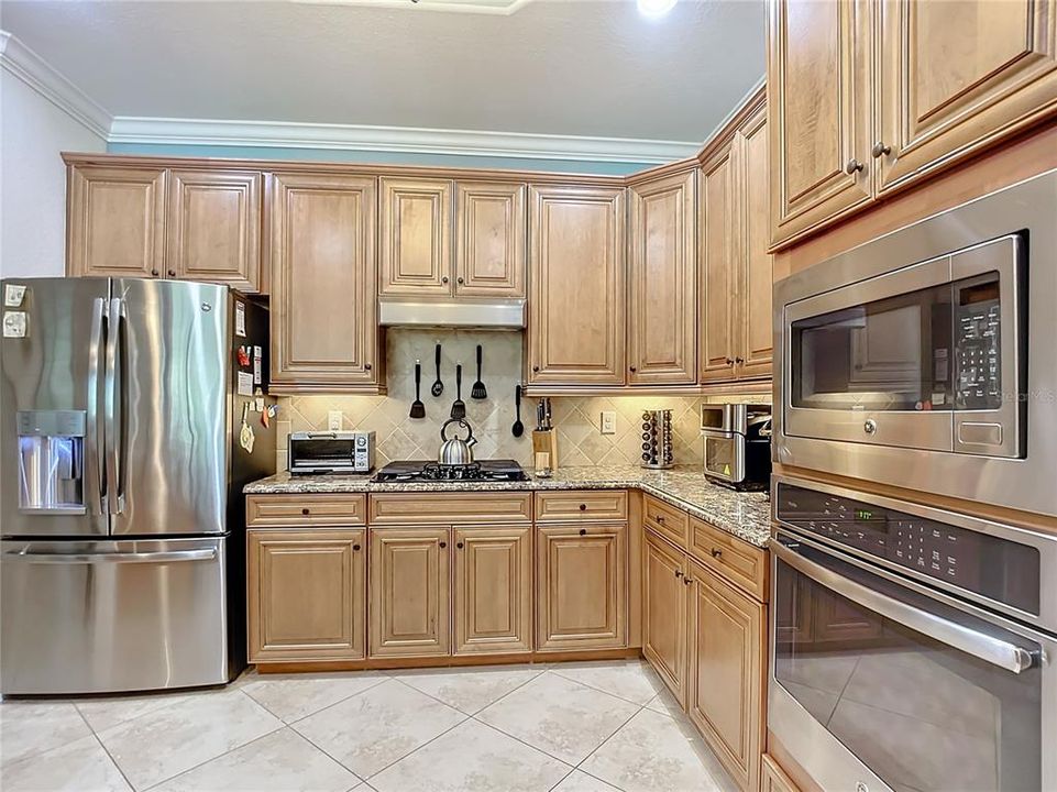 En Venta: $900,000 (4 camas, 2 baños, 2247 Pies cuadrados)