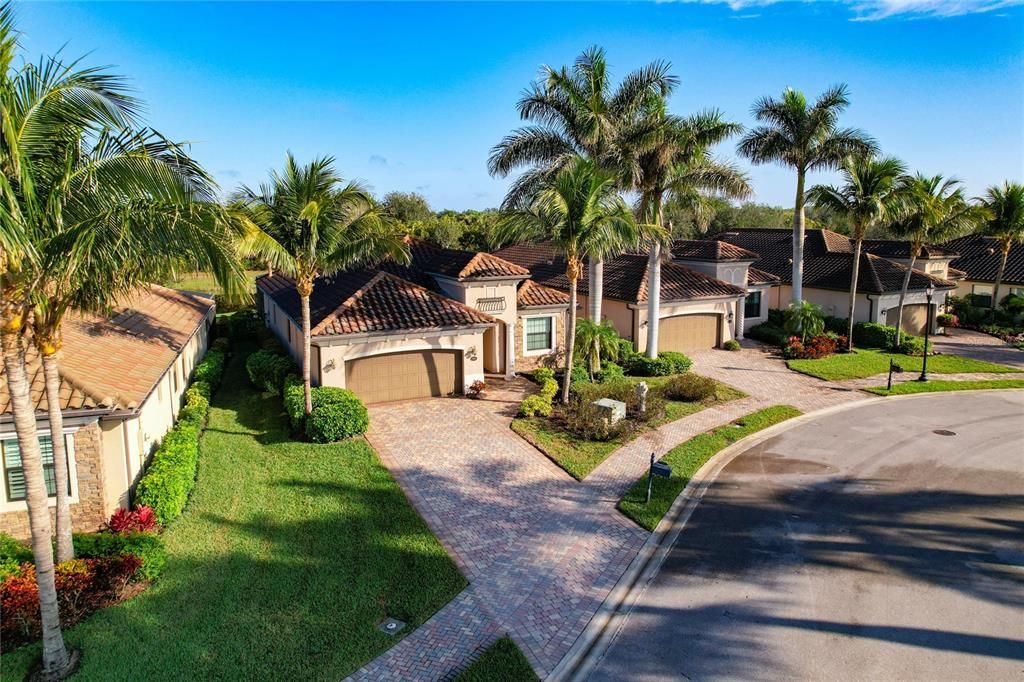 En Venta: $900,000 (4 camas, 2 baños, 2247 Pies cuadrados)