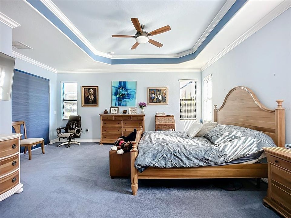 En Venta: $900,000 (4 camas, 2 baños, 2247 Pies cuadrados)