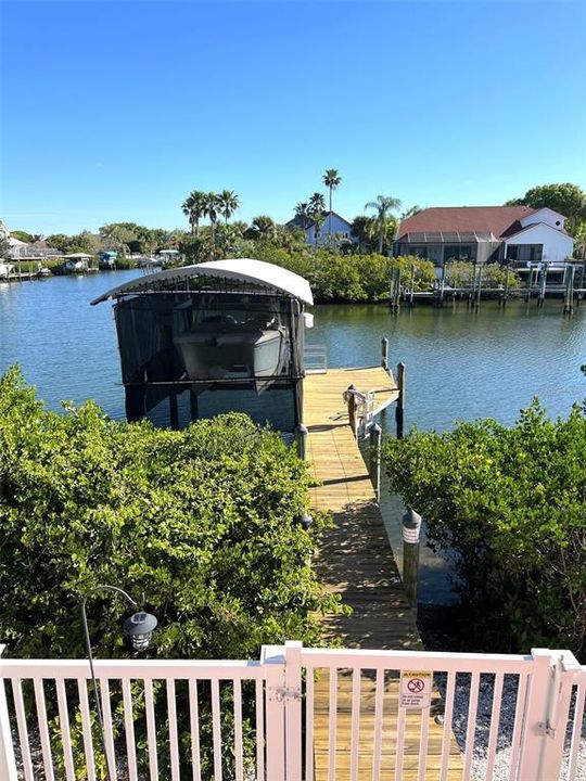 Activo con contrato: $1,325,000 (4 camas, 4 baños, 3395 Pies cuadrados)