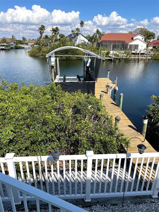 Activo con contrato: $1,325,000 (4 camas, 4 baños, 3395 Pies cuadrados)