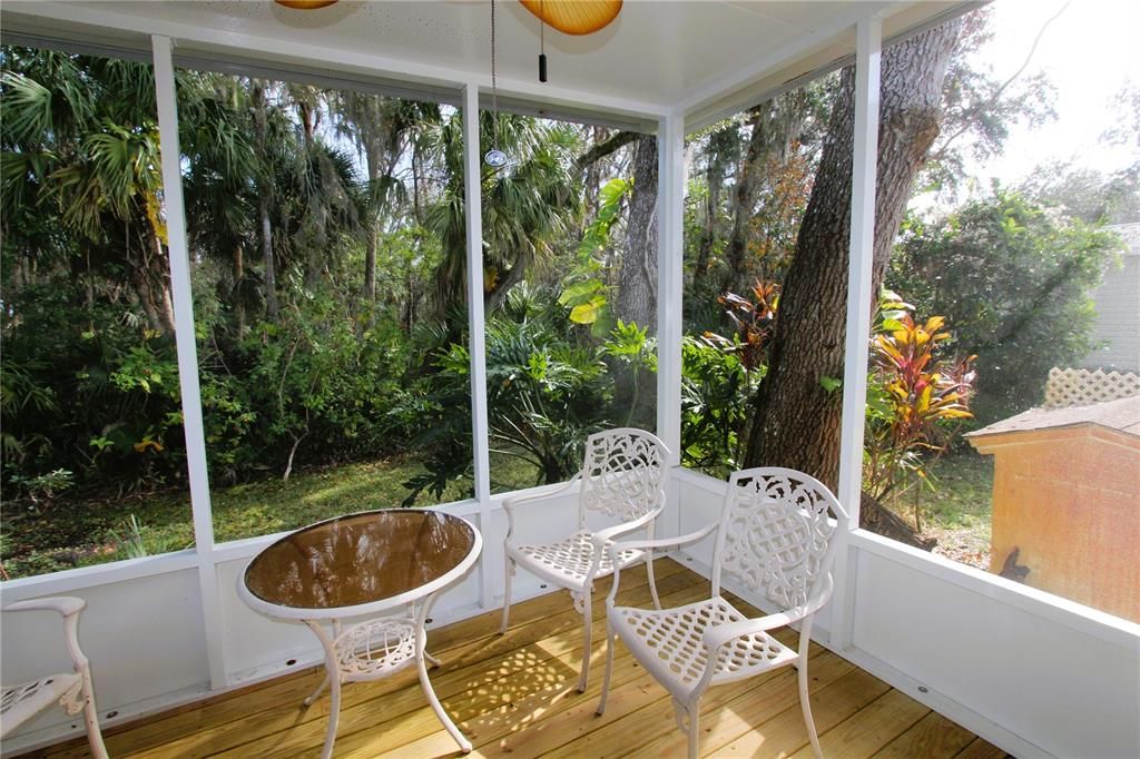 Activo con contrato: $274,900 (2 camas, 2 baños, 1364 Pies cuadrados)