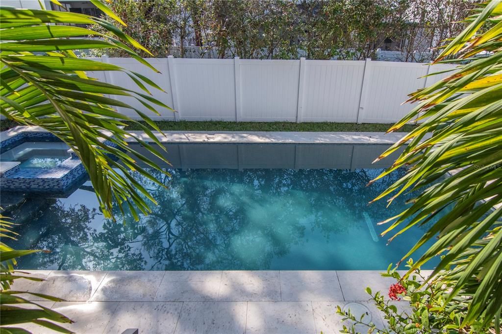 出租: $13,000 (4 贝兹, 4 浴室, 4418 平方英尺)