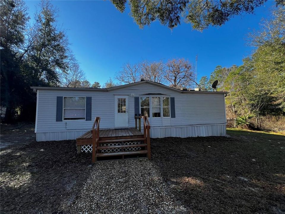 Recently Sold: $99,300 (3 beds, 2 baths, 960 Square Feet)