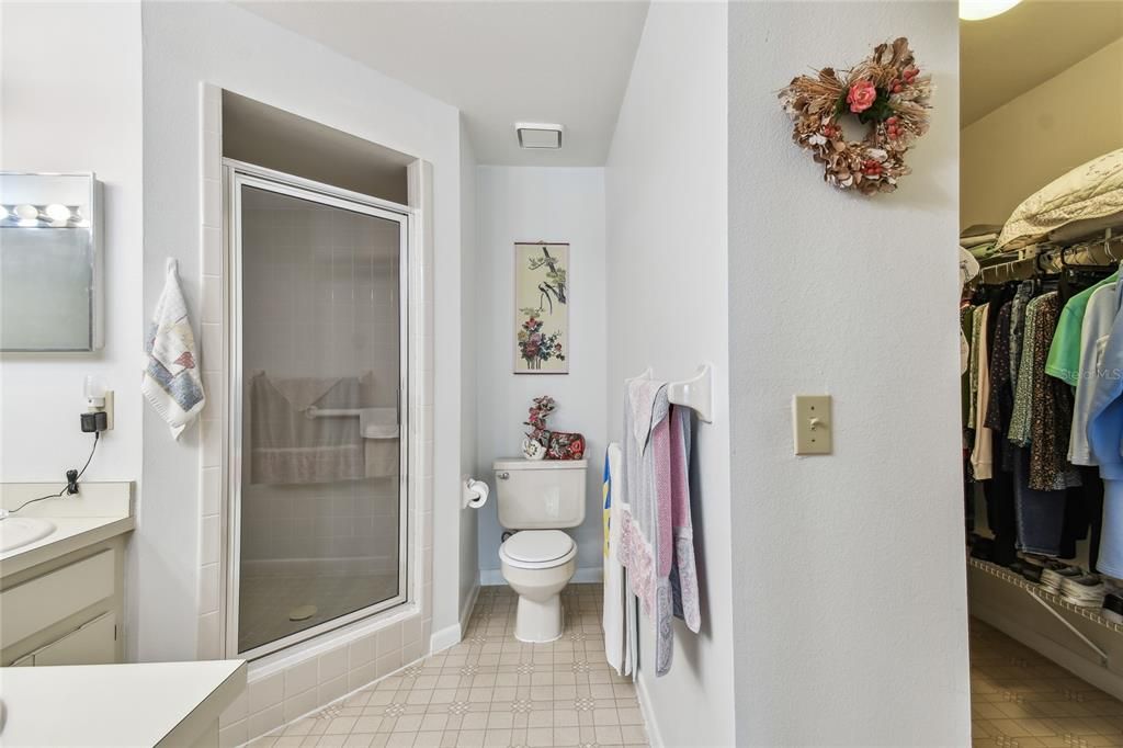 待售: $236,000 (2 贝兹, 2 浴室, 1192 平方英尺)