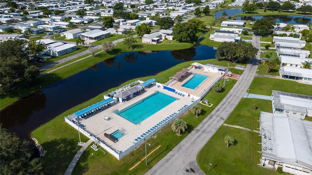 合同活跃: $157,900 (3 贝兹, 2 浴室, 1324 平方英尺)