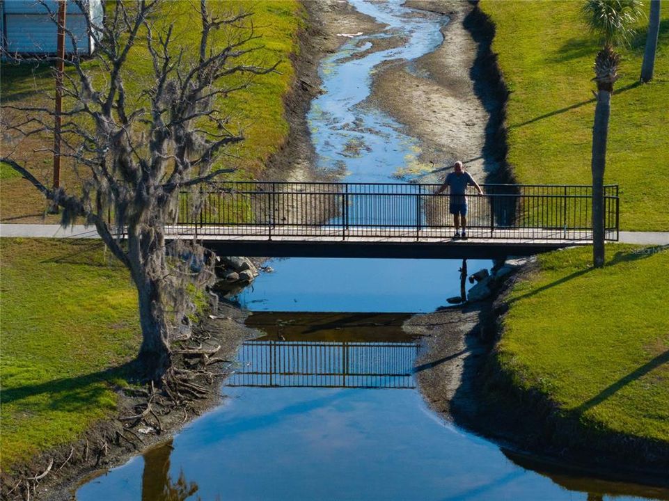 合同活跃: $157,900 (3 贝兹, 2 浴室, 1324 平方英尺)