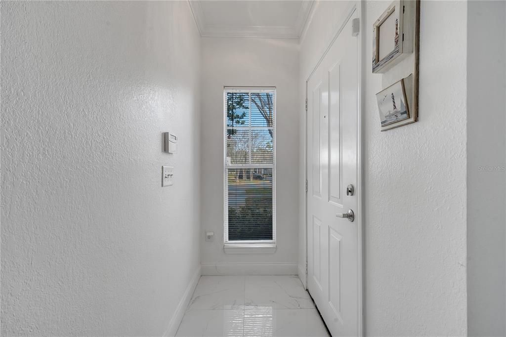 For Sale: $275,000 (2 beds, 2 baths, 1204 Square Feet)