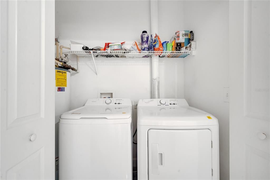 For Sale: $275,000 (2 beds, 2 baths, 1204 Square Feet)