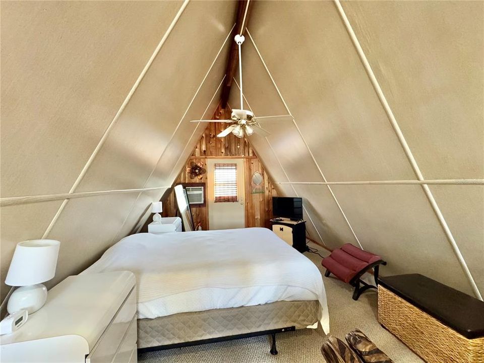 En Venta: $159,900 (2 camas, 1 baños, 840 Pies cuadrados)